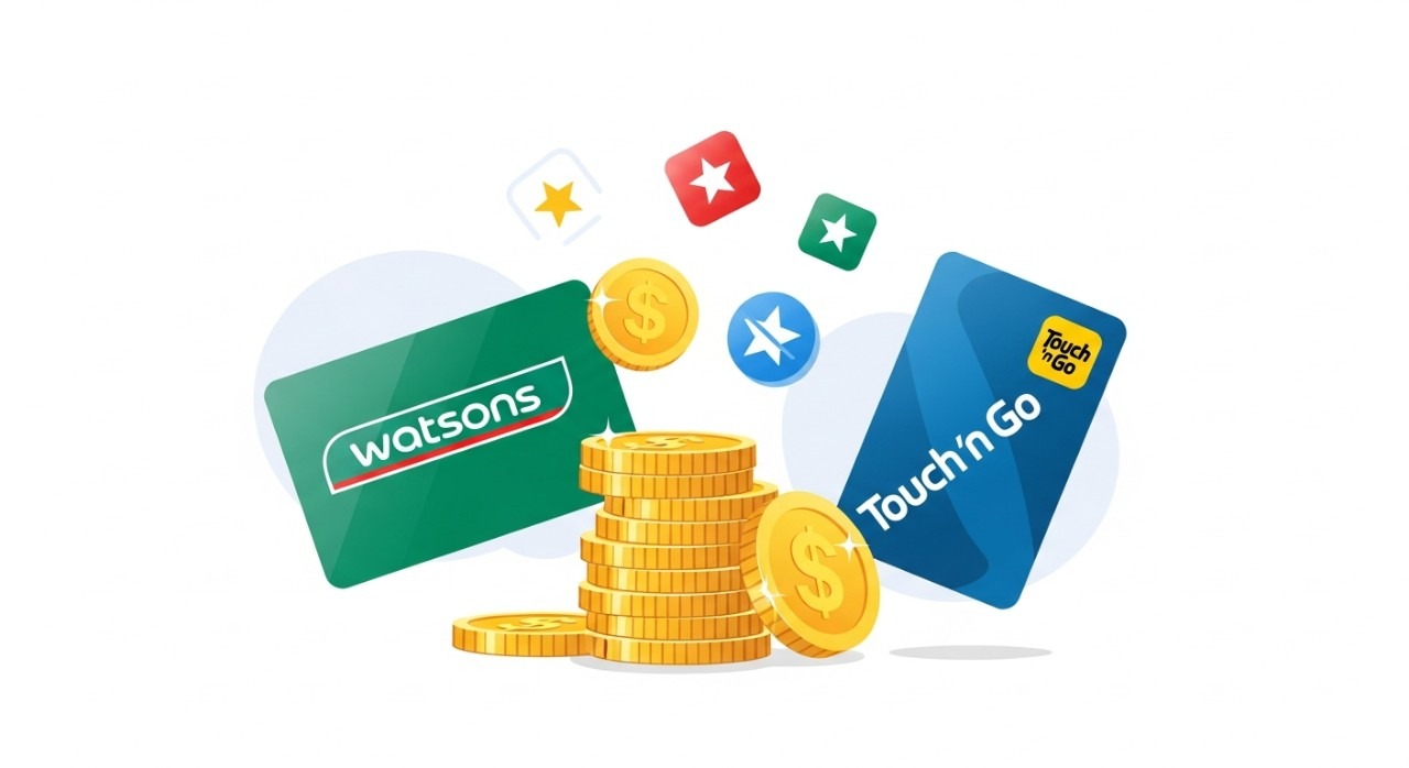 Timbunan syiling emas dan mata ganjaran digital terapung di sisi kad Watson's dan kad Touch 'n Go.